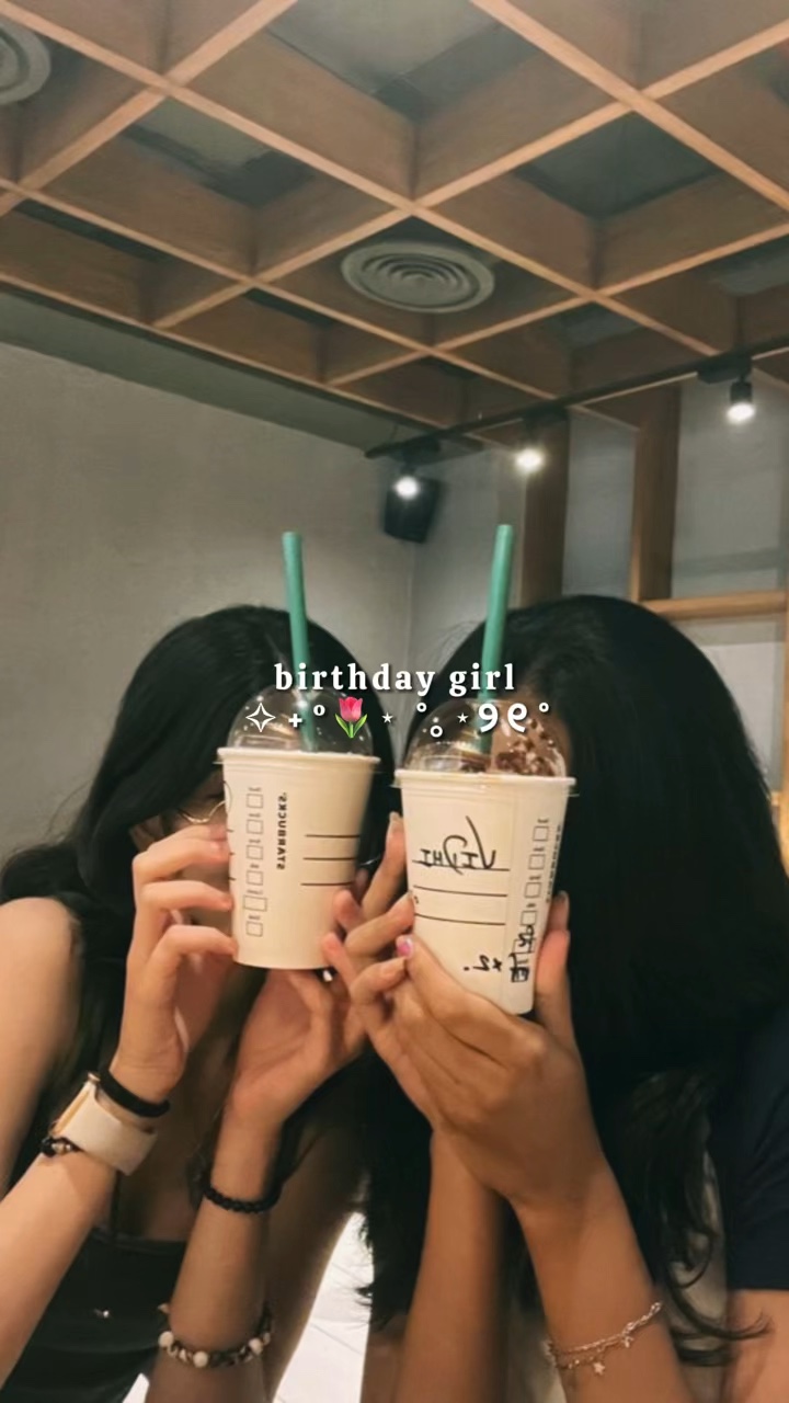 gadis yang berulang tahun ‧ ˚ ❀ ‧