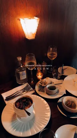 Aesthetic restaurant