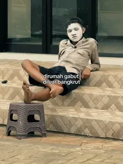 dirumah gabut diluar