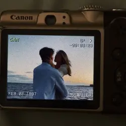 camera frame retro