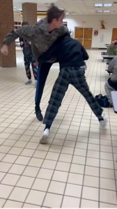 在学校吃牛肉