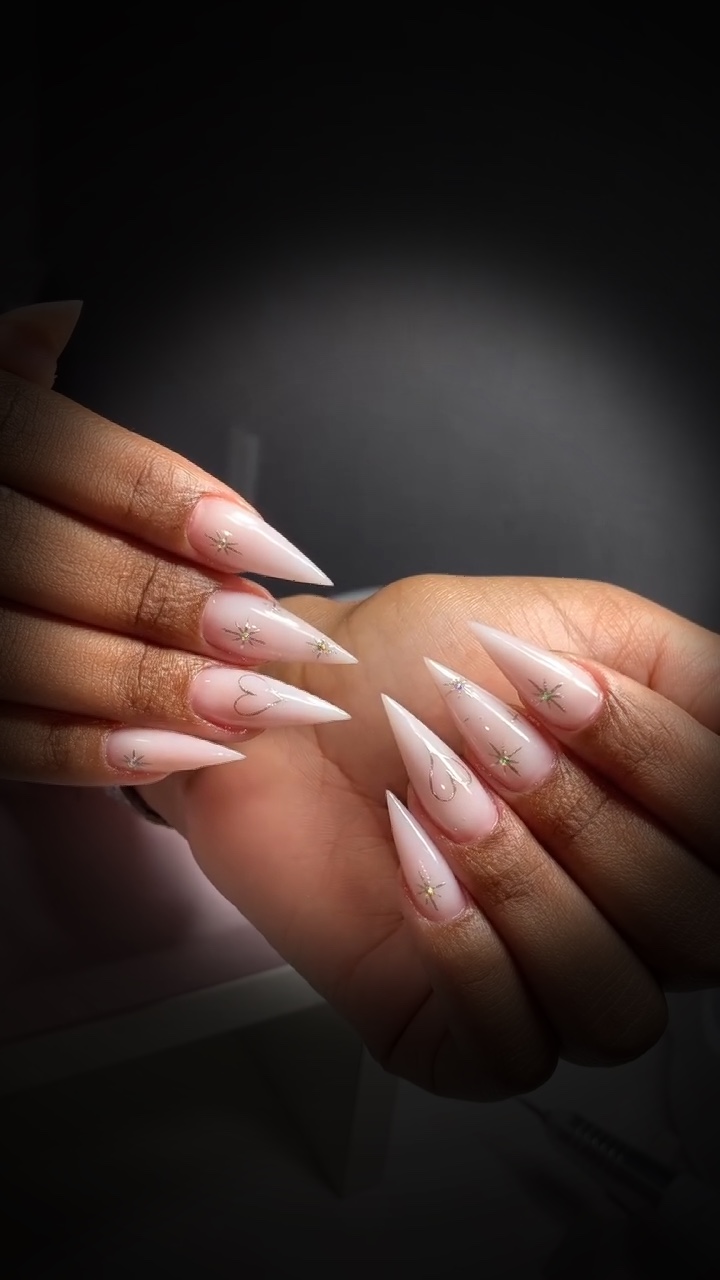 UÑAS 