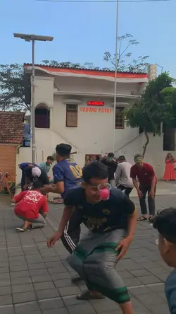 ACARA AGUSTUS