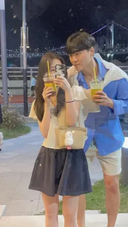 2 pics TV43606102229