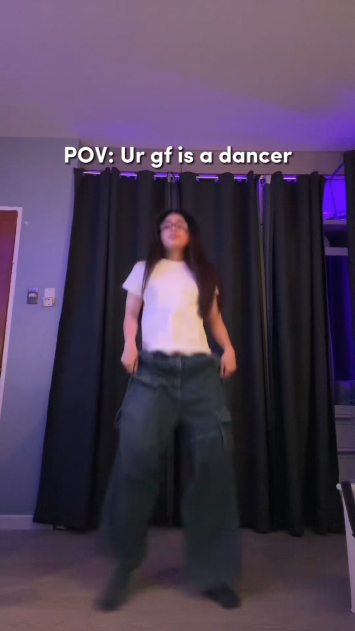 POV UR GF EST DANSEUSE