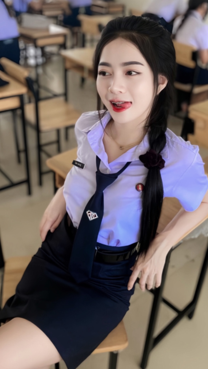 เลื่อน1รูป💗🥺