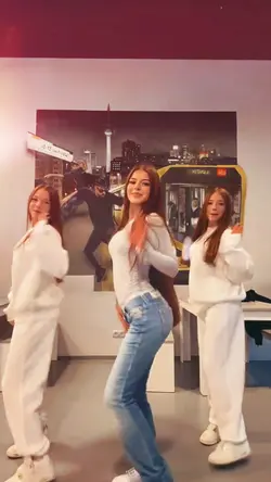 Dance trend 2025