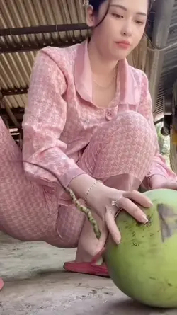 kelapa muda