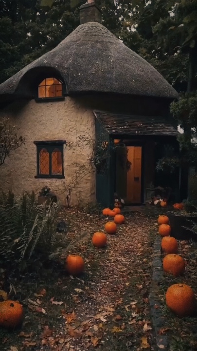 Selamat Halloween 