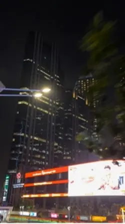 Di Jakarta~