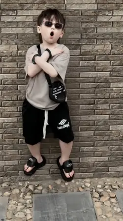 ก็แดดมันร้อนคนไม่ใช่