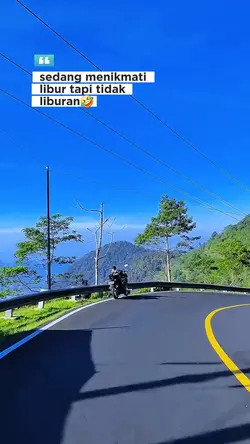 sedang menikmati