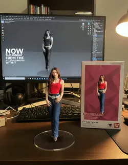 FIGURINE