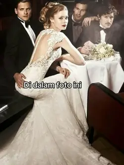 di dalam foto ini