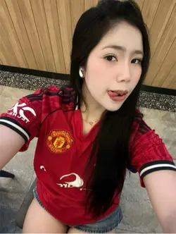 เตะบอลไม่ค่อยชนา