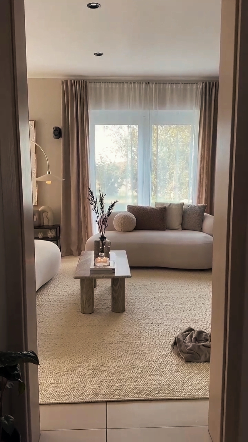 HOME TOUR