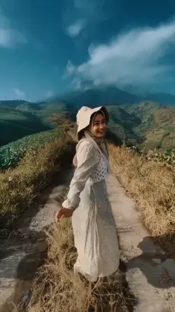 slowmo India song 