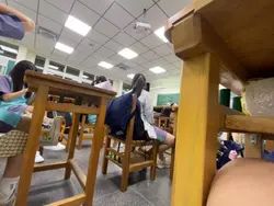 要下課ㄌ來偷拍🌚