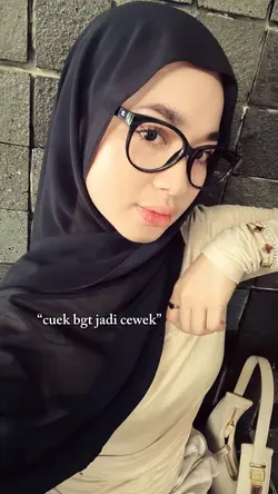 cuek banget 