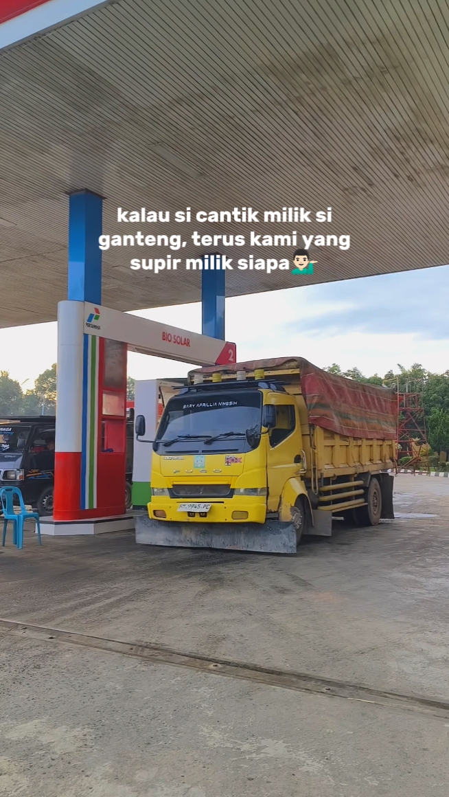 Supir sama siapa? 