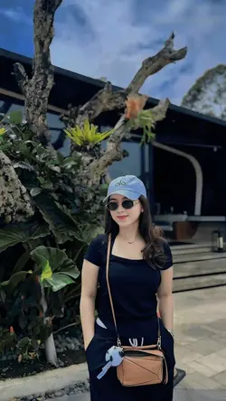 GADIS MANIS KALIMANT