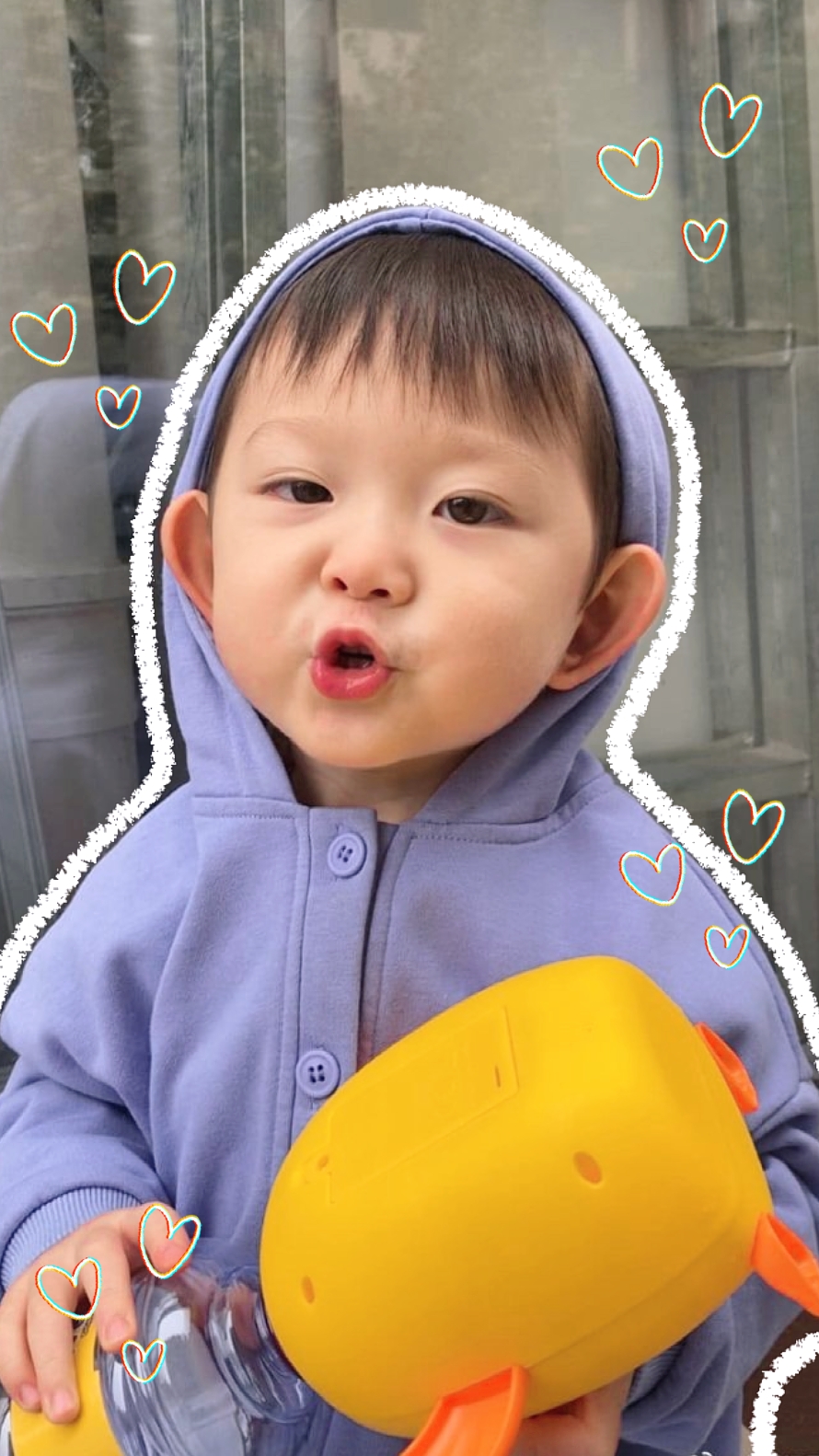 bayi menggemaskan