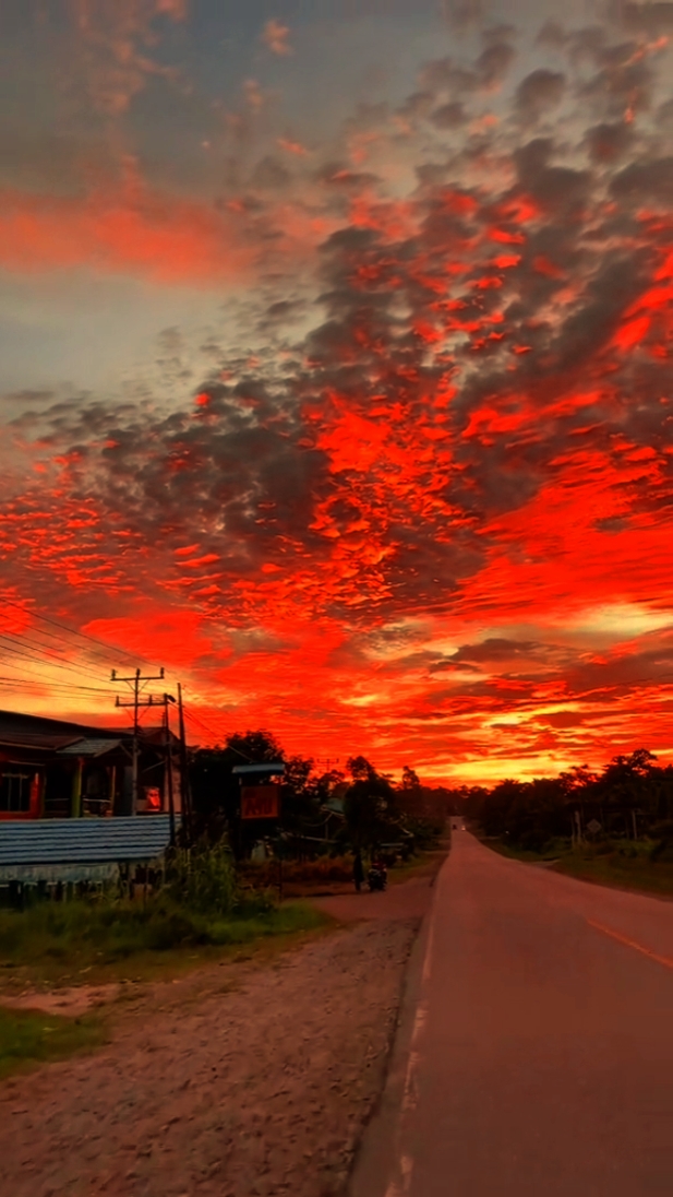 Pôr do sol em câmera lenta 