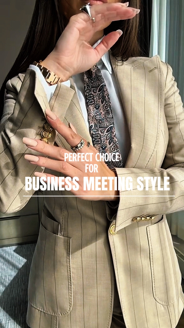 BUSINESS STYLE