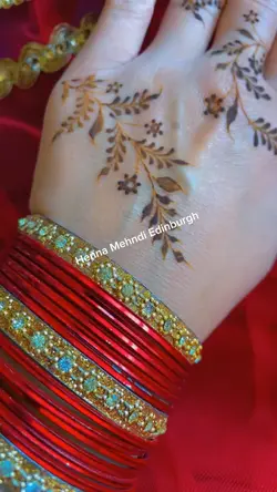 Simple henna design