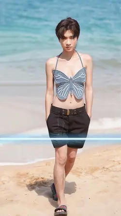 ชุดผีเสื้อเกาะอก