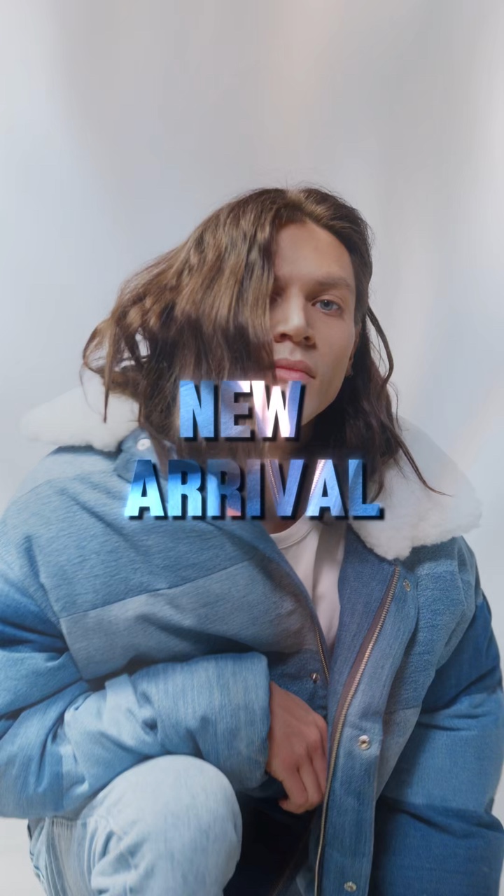 Intro créative blanc bleu vêtements d'hiver compte à rebours dans le style TikTok