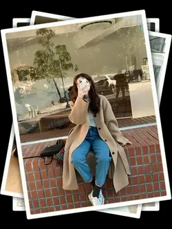 Frame Collage Slide
