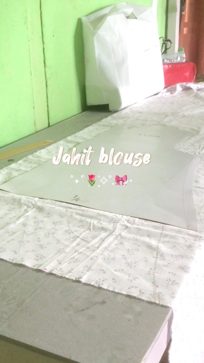 menjahit🧵