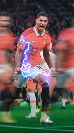 นักเตะแข้งสายฟ้าตึงๆๆ