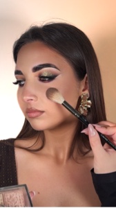 Make-up 
