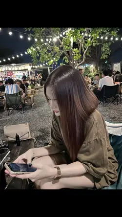 รอ