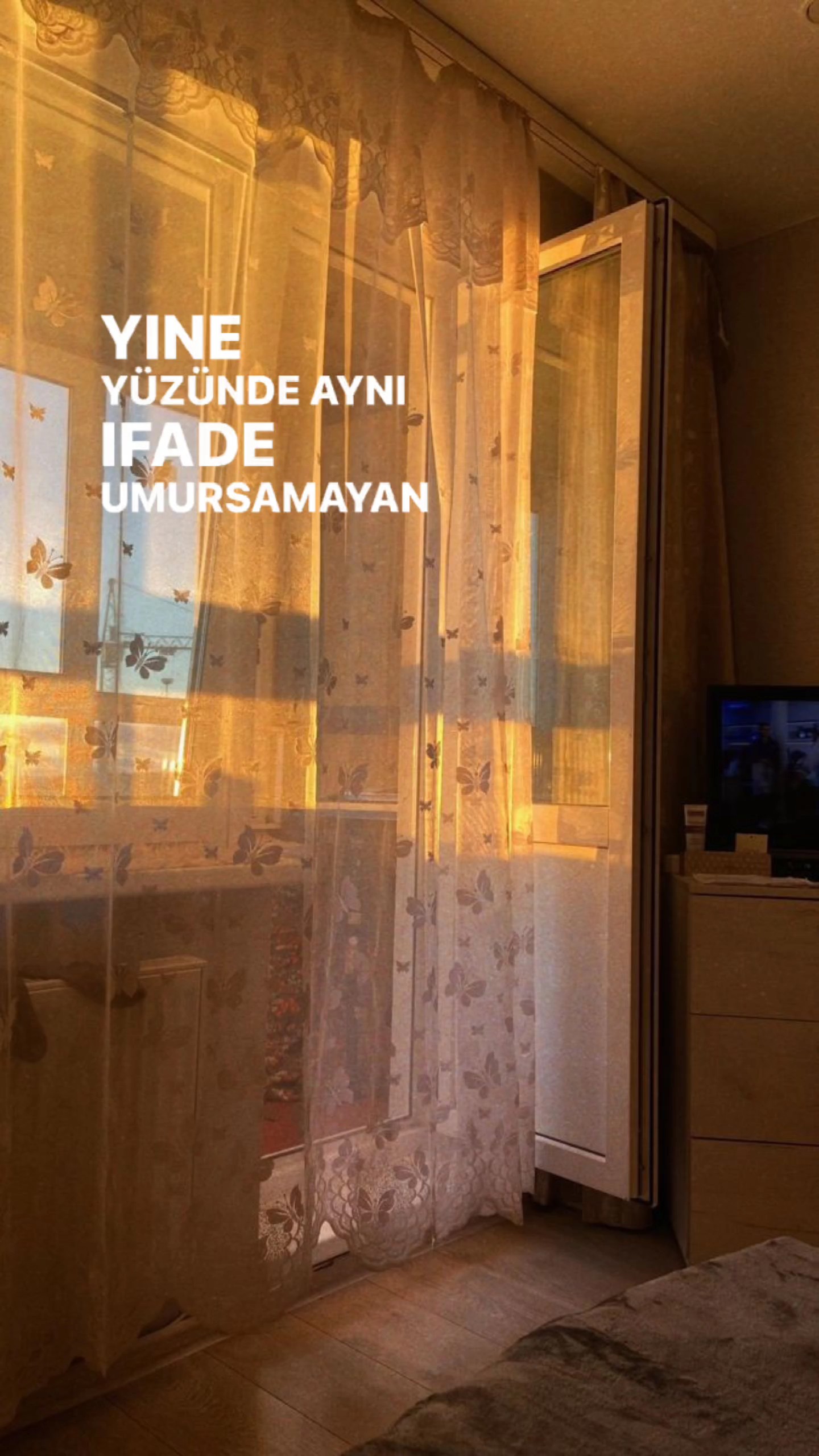 Vefasız hiç düşündün