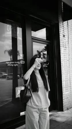 E cẫn thường ngủ q