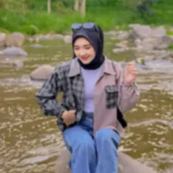 TanpaLirik•Kece