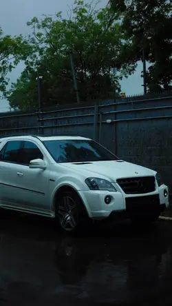 MERCEDES-AMG MLFT63