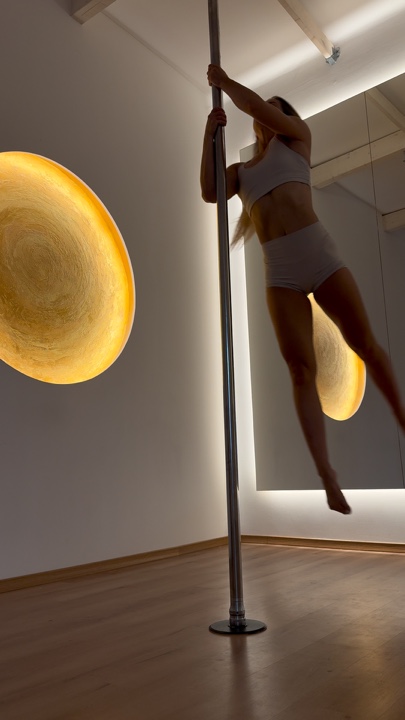Pole dance