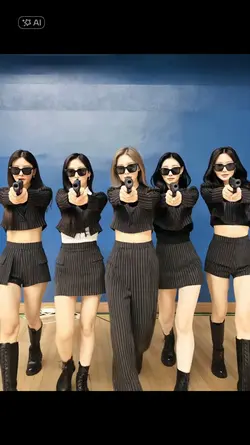 Mẫu Súng Ngầu AI