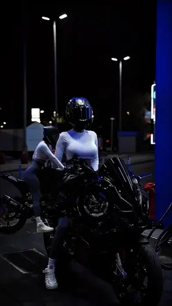 Moto girl 