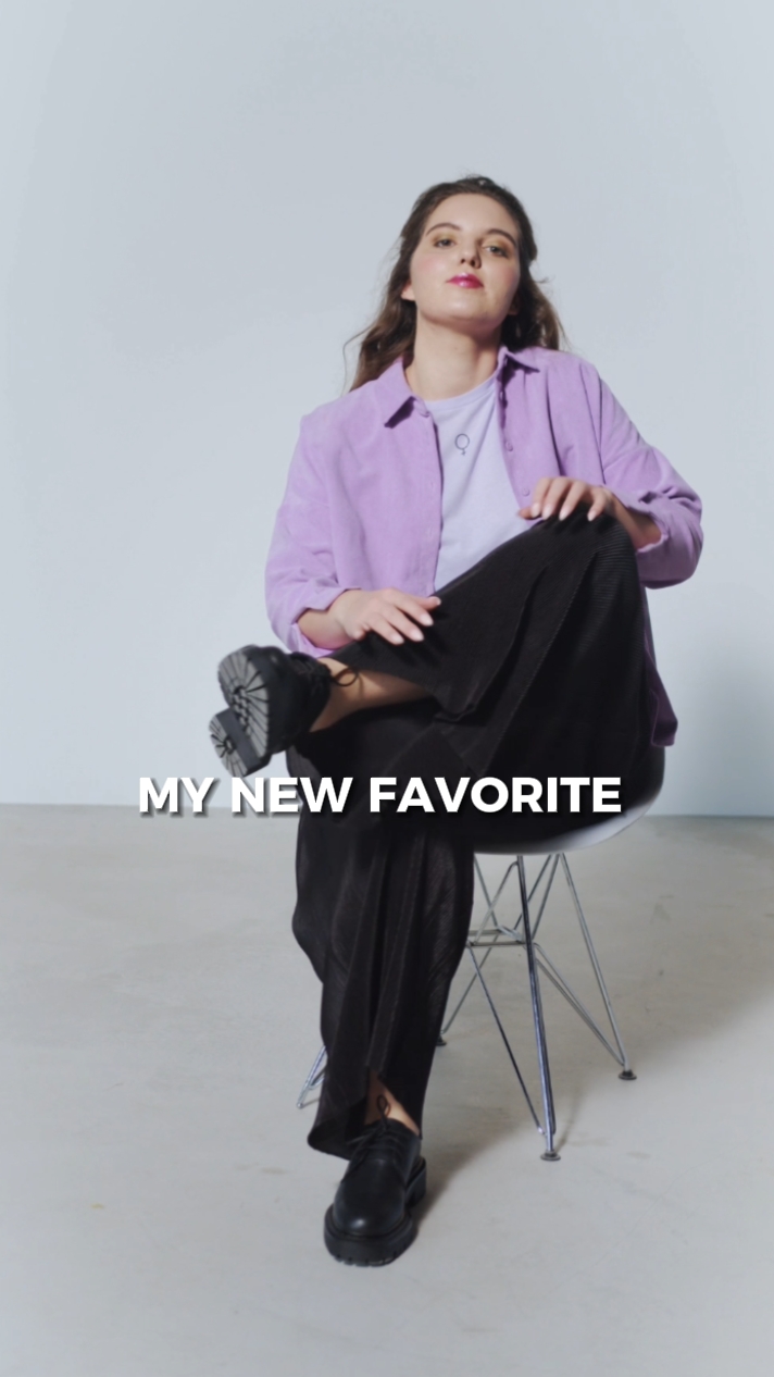 Affichage de vêtements pour femmes style TikTok