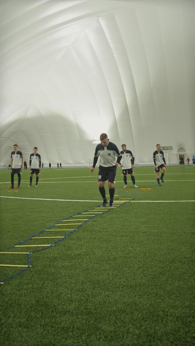 Futbolcular