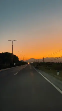 Hoàng hôn mơ màng 