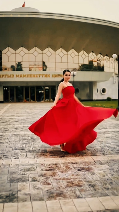 Dame en rouge❤️❤️