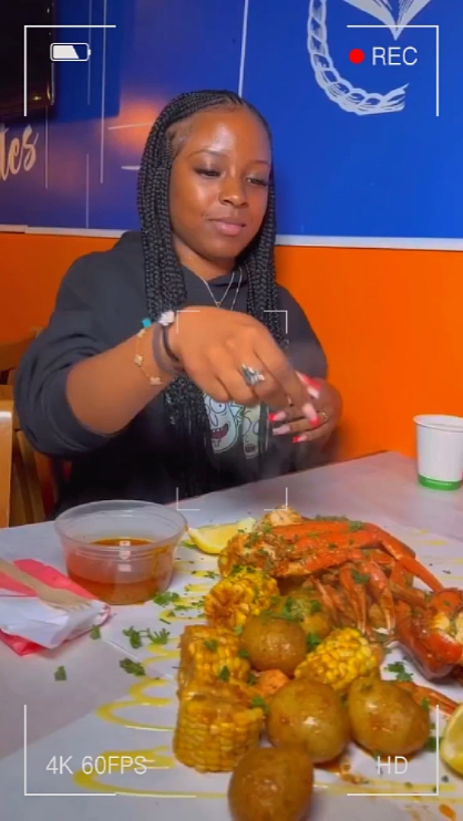 Mariscos mukbang