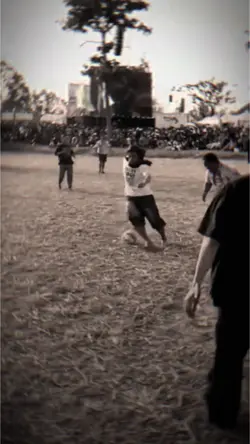 mẫu meme đá bóng xịn