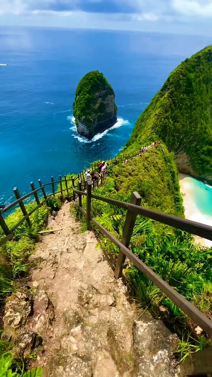 10 video atau foto 